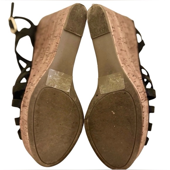 Madden Girl Black Leather Wedges - Picture 3 of 4